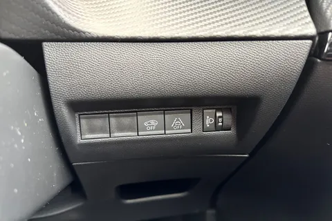 KW23GZH PEUGEOT 208 1.2 PureTech Allure Premium + EAT Euro 6 (s/s) 5dr Thumbnail #61