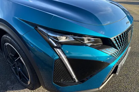 LL24NWK PEUGEOT 408 1.2 PureTech GT Fastback EAT Euro 6 (s/s) 5dr Thumbnail #9