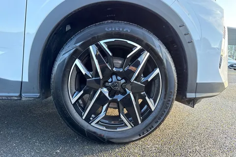 KM25VLH PEUGEOT 3008 1.2 HYBRID GT e-DSC6 Euro 6 (s/s) 5dr Thumbnail #10