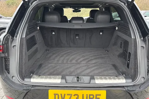 DV73URE Land Rover Range Rover Sport 3.0 P460e Autobiography 5dr Thumbnail #12