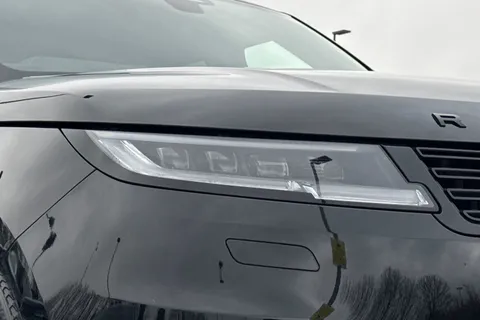 DV73URE Land Rover Range Rover Sport 3.0 P460e Autobiography 5dr Thumbnail #19