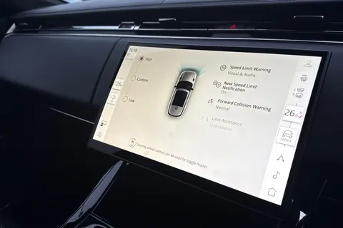 DV73URE Land Rover Range Rover Sport 3.0 P460e Autobiography 5dr Thumbnail #41