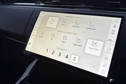 DV73URE Land Rover Range Rover Sport 3.0 P460e Autobiography 5dr Thumbnail #43