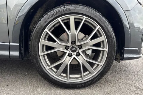 LS75XOB Audi Q3 Black Edition 35 TFSI 150 PS S tronic Thumbnail #10