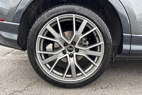 LS75XOB Audi Q3 Black Edition 35 TFSI 150 PS S tronic Thumbnail #11