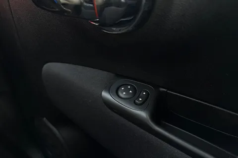 17 of 42 for FIAT 500 1.2 Lounge 3dr