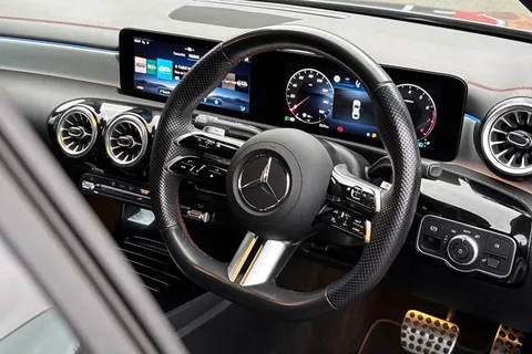 YF74HMG Mercedes-Benz Cla Class 200 AMG Line Executive 4dr Tip Auto Thumbnail #32