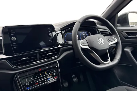 Volkswagen T-Roc 1.5 TSI Style Design Euro 6 (s/s) 5dr Thumbnail #17