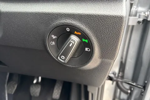 Volkswagen T-Roc 1.5 TSI Style Design Euro 6 (s/s) 5dr Thumbnail #31