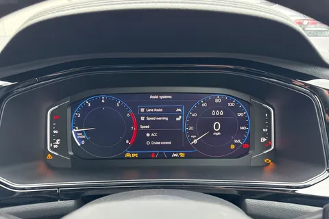 Volkswagen T-Roc 1.5 TSI Style Design Euro 6 (s/s) 5dr Thumbnail #34