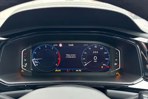 Volkswagen T-Roc 1.5 TSI Style Design Euro 6 (s/s) 5dr Thumbnail #39