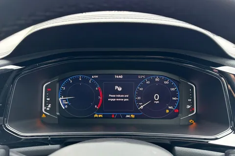 Volkswagen T-Roc 1.5 TSI Style Design Euro 6 (s/s) 5dr Thumbnail #40