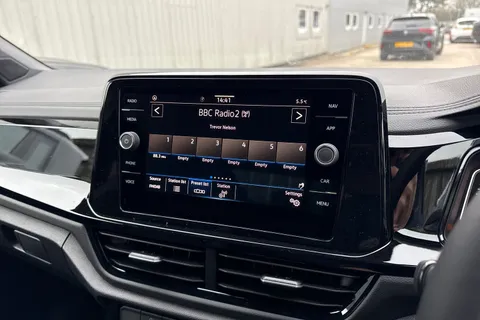 Volkswagen T-Roc 1.5 TSI Style Design Euro 6 (s/s) 5dr Thumbnail #43