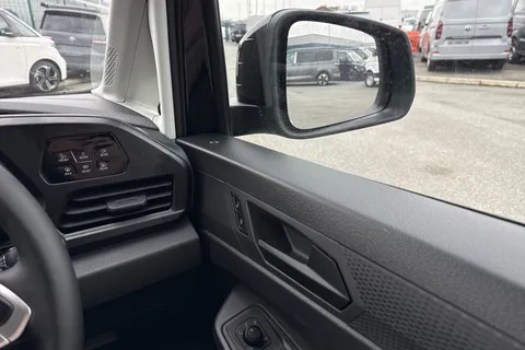 DC75KTD Volkswagen Caddy 2.0 TDI 122PS Commerce Pro Van DSG [Tech Pack] Thumbnail #21