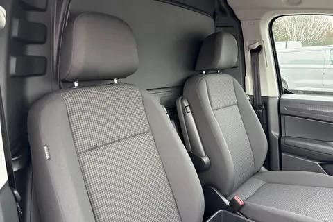 DC75KTD Volkswagen Caddy 2.0 TDI 122PS Commerce Pro Van DSG [Tech Pack] Thumbnail #24