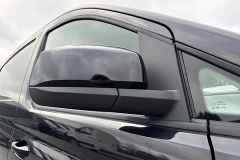 DC75KTD Volkswagen Caddy 2.0 TDI 122PS Commerce Pro Van DSG [Tech Pack] Thumbnail #26