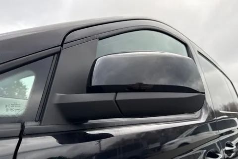 DC75KTD Volkswagen Caddy 2.0 TDI 122PS Commerce Pro Van DSG [Tech Pack] Thumbnail #27