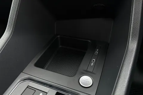 DC75KTD Volkswagen Caddy 2.0 TDI 122PS Commerce Pro Van DSG [Tech Pack] Thumbnail #33