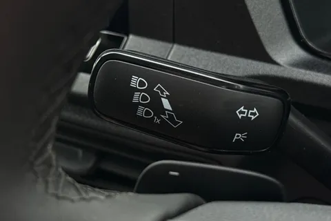 DC75KTD Volkswagen Caddy 2.0 TDI 122PS Commerce Pro Van DSG [Tech Pack] Thumbnail #36