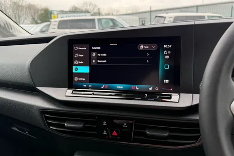 DC75KTD Volkswagen Caddy 2.0 TDI 122PS Commerce Pro Van DSG [Tech Pack] Thumbnail #48