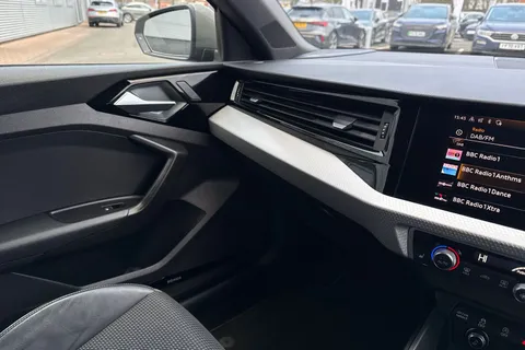 PY22RGO Audi A1 S line 35 TFSI  150 PS S tronic Thumbnail #21