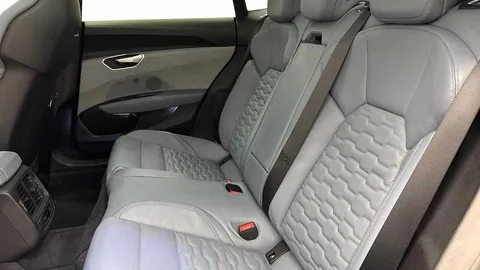 AY23XGM Audi e-tron GT GT quattro 350,00 kW Thumbnail #8