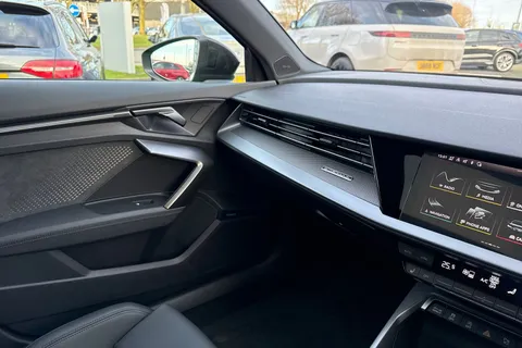 PY75GJK Audi RS 3 RS 3 Sportback Carbon Black 400 PS S tronic Thumbnail #20