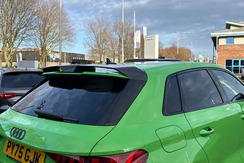 PY75GJK Audi RS 3 RS 3 Sportback Carbon Black 400 PS S tronic Thumbnail #33