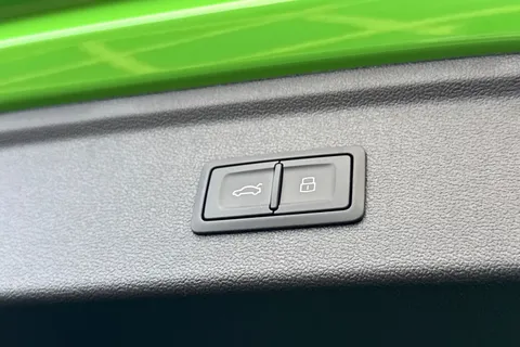 PY75GJK Audi RS 3 RS 3 Sportback Carbon Black 400 PS S tronic Thumbnail #37