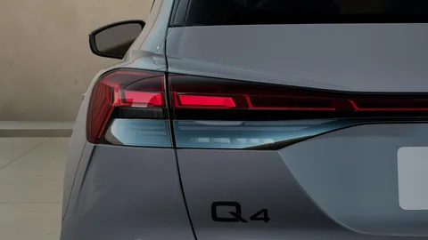  Audi Q4 e-tron 45 Black Edition Auto quattro 5dr 82kWh Thumbnail #7