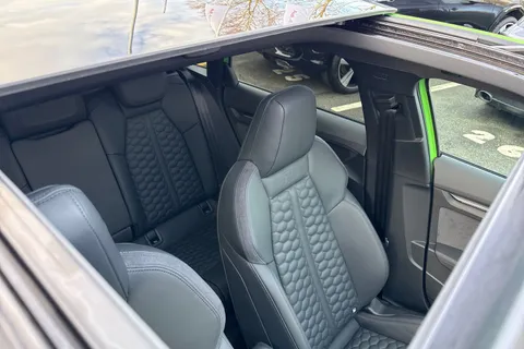 PY75GJK Audi RS 3 RS 3 Sportback Carbon Black 400 PS S tronic Thumbnail #57