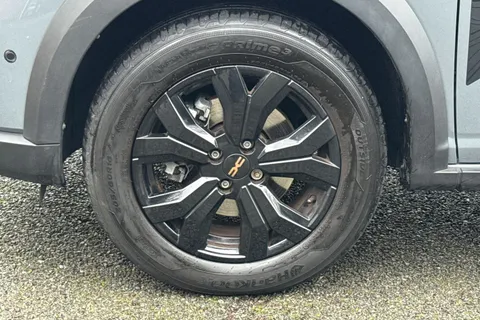 YS74ZTP Dacia Jogger 1.6 HEV Extreme 5dr Auto Thumbnail #16