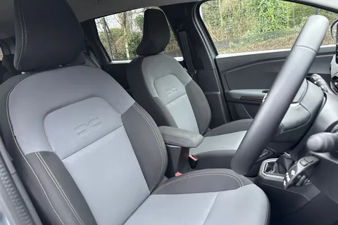 YS74ZTP Dacia Jogger 1.6 HEV Extreme 5dr Auto Thumbnail #25