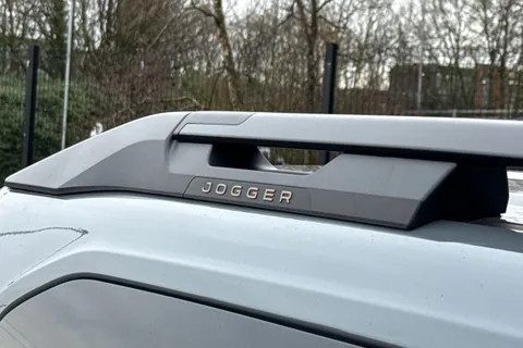 YS74ZTP Dacia Jogger 1.6 HEV Extreme 5dr Auto Thumbnail #32