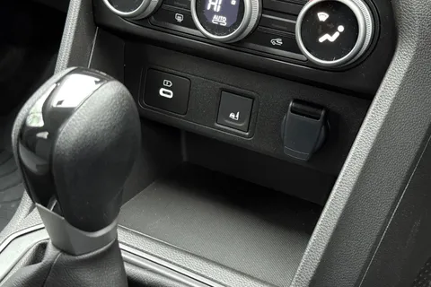 YS74ZTP Dacia Jogger 1.6 HEV Extreme 5dr Auto Thumbnail #47