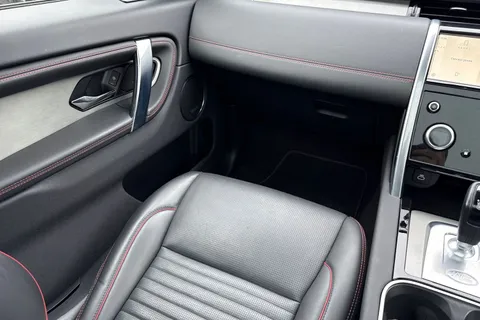 GY22JJX Land Rover Discovery Sport 2.0 D200 MHEV R-Dynamic HSE Auto 4WD Euro 6 (s/s) 5dr Thumbnail #15