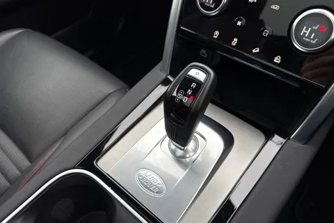GY22JJX Land Rover Discovery Sport 2.0 D200 MHEV R-Dynamic HSE Auto 4WD Euro 6 (s/s) 5dr Thumbnail #20