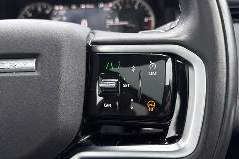 GY22JJX Land Rover Discovery Sport 2.0 D200 MHEV R-Dynamic HSE Auto 4WD Euro 6 (s/s) 5dr Thumbnail #47