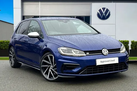 LD19WNR Volkswagen Golf 2.0 TSI 300 R 5dr 4MOTION DSG | Heated Seats | Adaptive Cruise Thumbnail #2