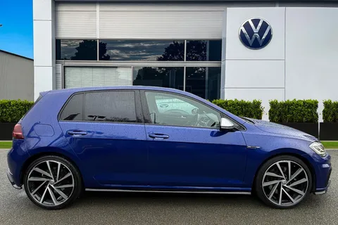 LD19WNR Volkswagen Golf 2.0 TSI 300 R 5dr 4MOTION DSG | Heated Seats | Adaptive Cruise Thumbnail #4