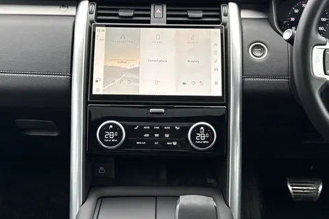 KT74DCE Land Rover Discovery 3.0 D350 Dynamic HSE 5dr Thumbnail #16