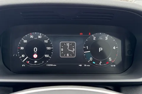 KT74DCE Land Rover Discovery 3.0 D350 Dynamic HSE 5dr Thumbnail #18