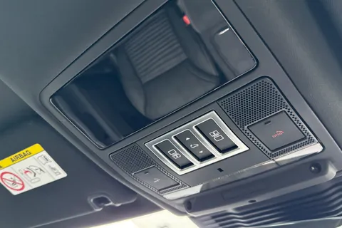 KT74DCE Land Rover Discovery 3.0 D350 Dynamic HSE 5dr Thumbnail #25