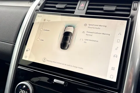 KT74DCE Land Rover Discovery 3.0 D350 Dynamic HSE 5dr Thumbnail #42