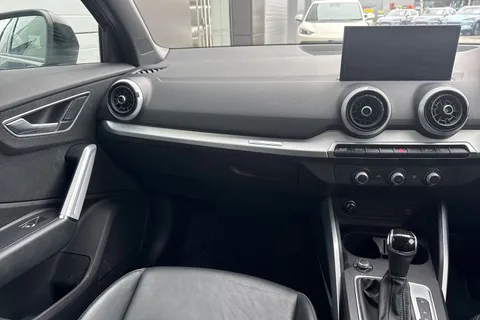 WR21XHB Audi Q2 1.5 TFSI CoD 35 Black Edition S Tronic Euro 6 (s/s) 5dr Thumbnail #21