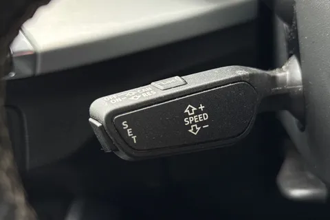 WR21XHB Audi Q2 1.5 TFSI CoD 35 Black Edition S Tronic Euro 6 (s/s) 5dr Thumbnail #56