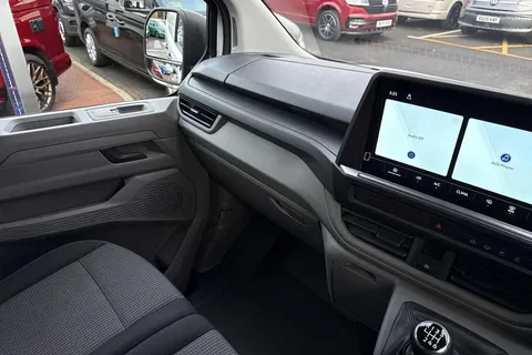 KY25PVA Volkswagen Transporter Commerce Plus 2.0 TDI 110 PS 6sp Manual Thumbnail #16