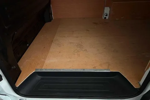 KY25PVA Volkswagen Transporter Commerce Plus 2.0 TDI 110 PS 6sp Manual Thumbnail #46