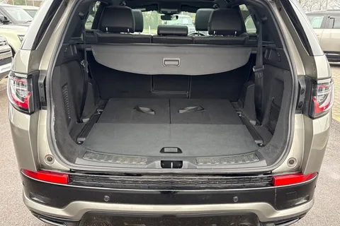 KW72LHE Land Rover Discovery Sport 2.0 D200 R-Dynamic HSE 5dr Thumbnail #12