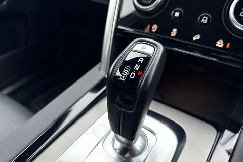 KW72LHE Land Rover Discovery Sport 2.0 D200 R-Dynamic HSE 5dr Thumbnail #15